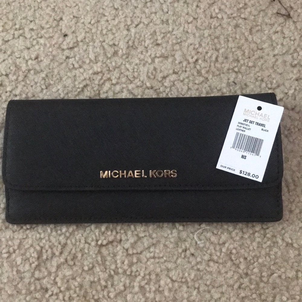 NWT Michael Kors envelop wallet